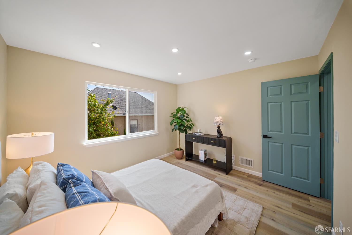Detail Gallery Image 39 of 59 For 239 Sawyer St, San Francisco,  CA 94134 - 2 Beds | 1 Baths