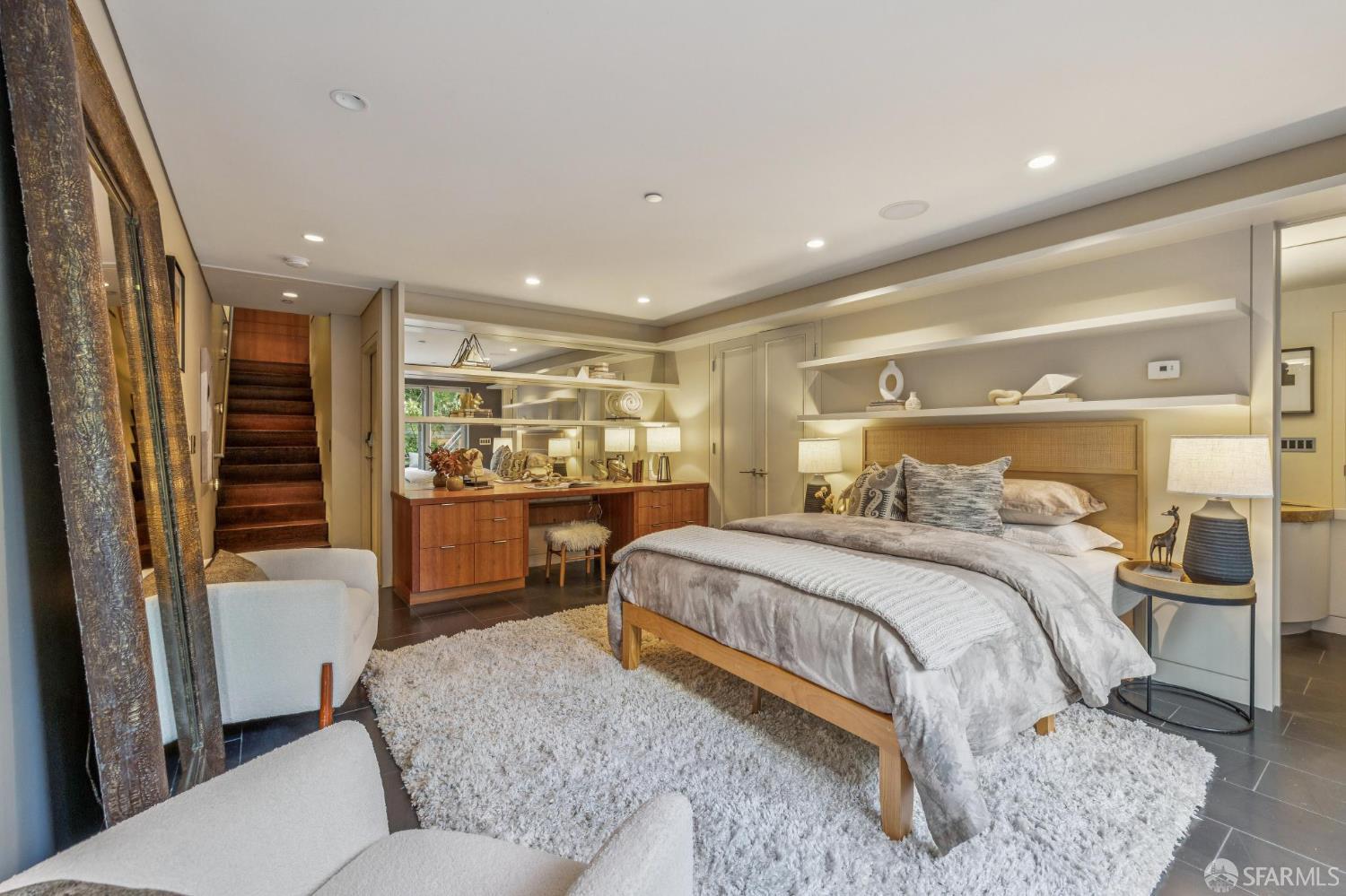 Detail Gallery Image 62 of 88 For 1170 Chestnut St, San Francisco,  CA 94109 - 4 Beds | 3/1 Baths