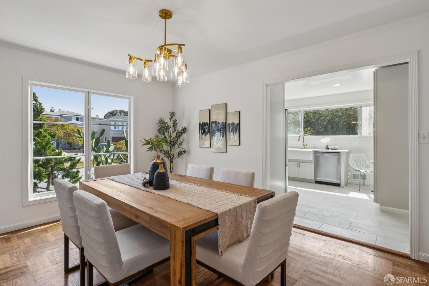 Detail Gallery Image 15 of 61 For 301 Crestlake Dr, San Francisco,  CA 94132 - 3 Beds | 3 Baths