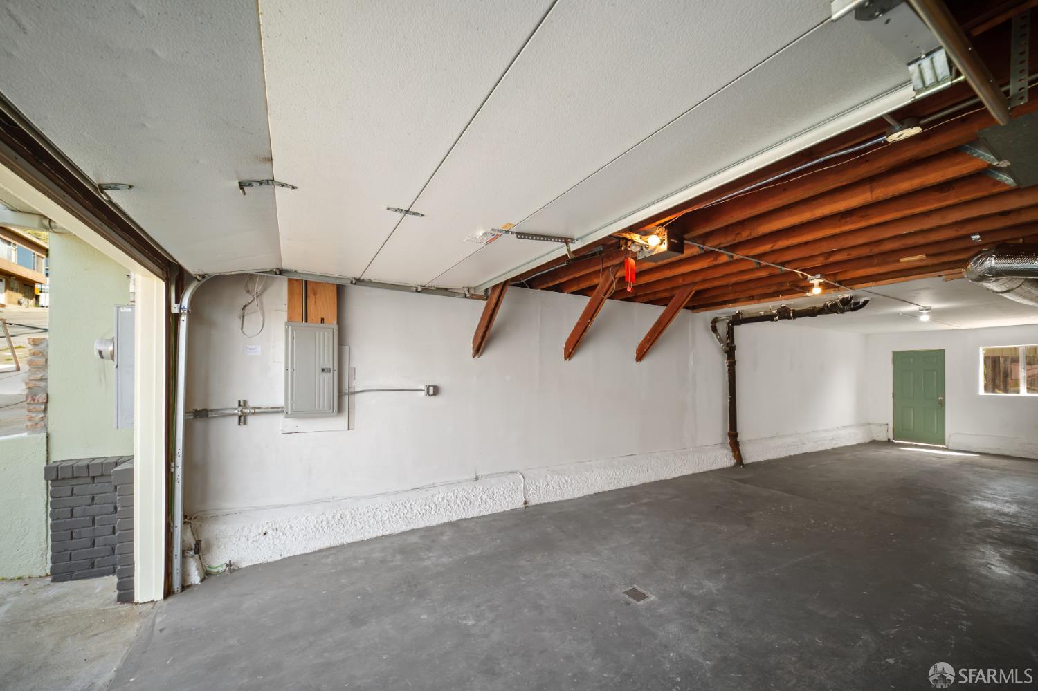 Detail Gallery Image 47 of 59 For 239 Sawyer St, San Francisco,  CA 94134 - 2 Beds | 1 Baths