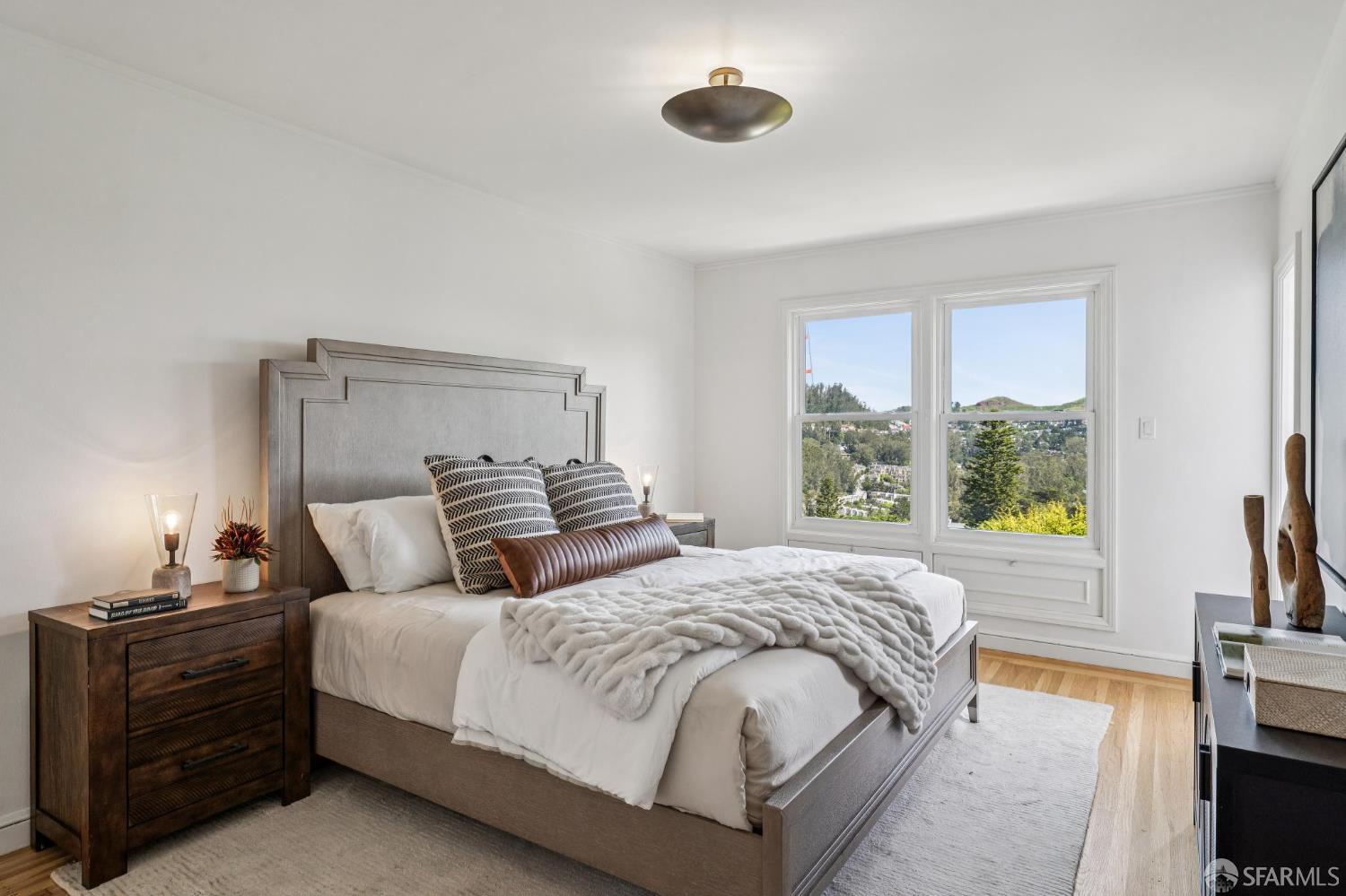 Detail Gallery Image 20 of 64 For 2062 10th Ave, San Francisco,  CA 94116 - 4 Beds | 2 Baths