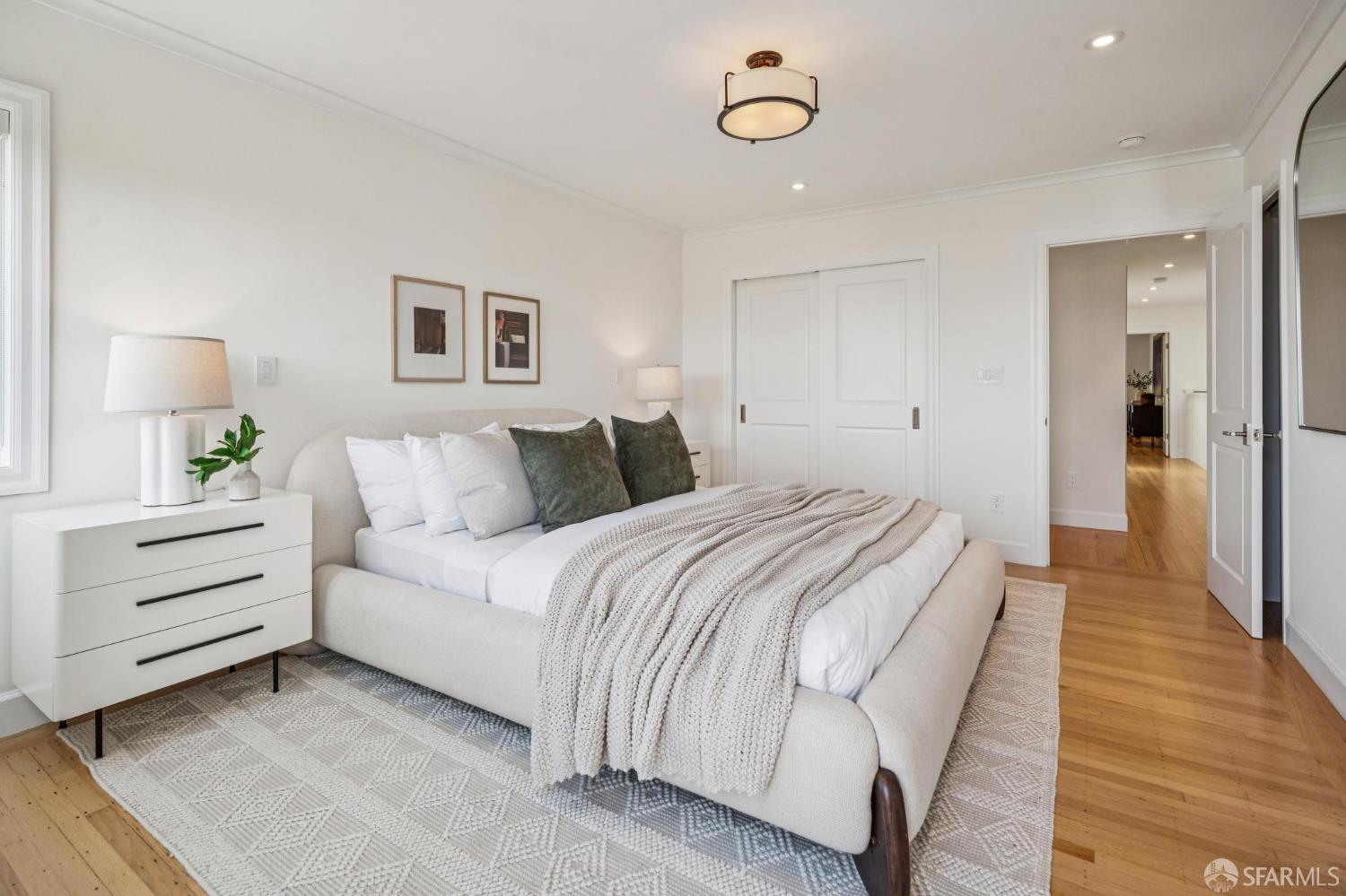 Detail Gallery Image 33 of 94 For 79 Collins St, San Francisco,  CA 94109 - 5 Beds | 3/1 Baths