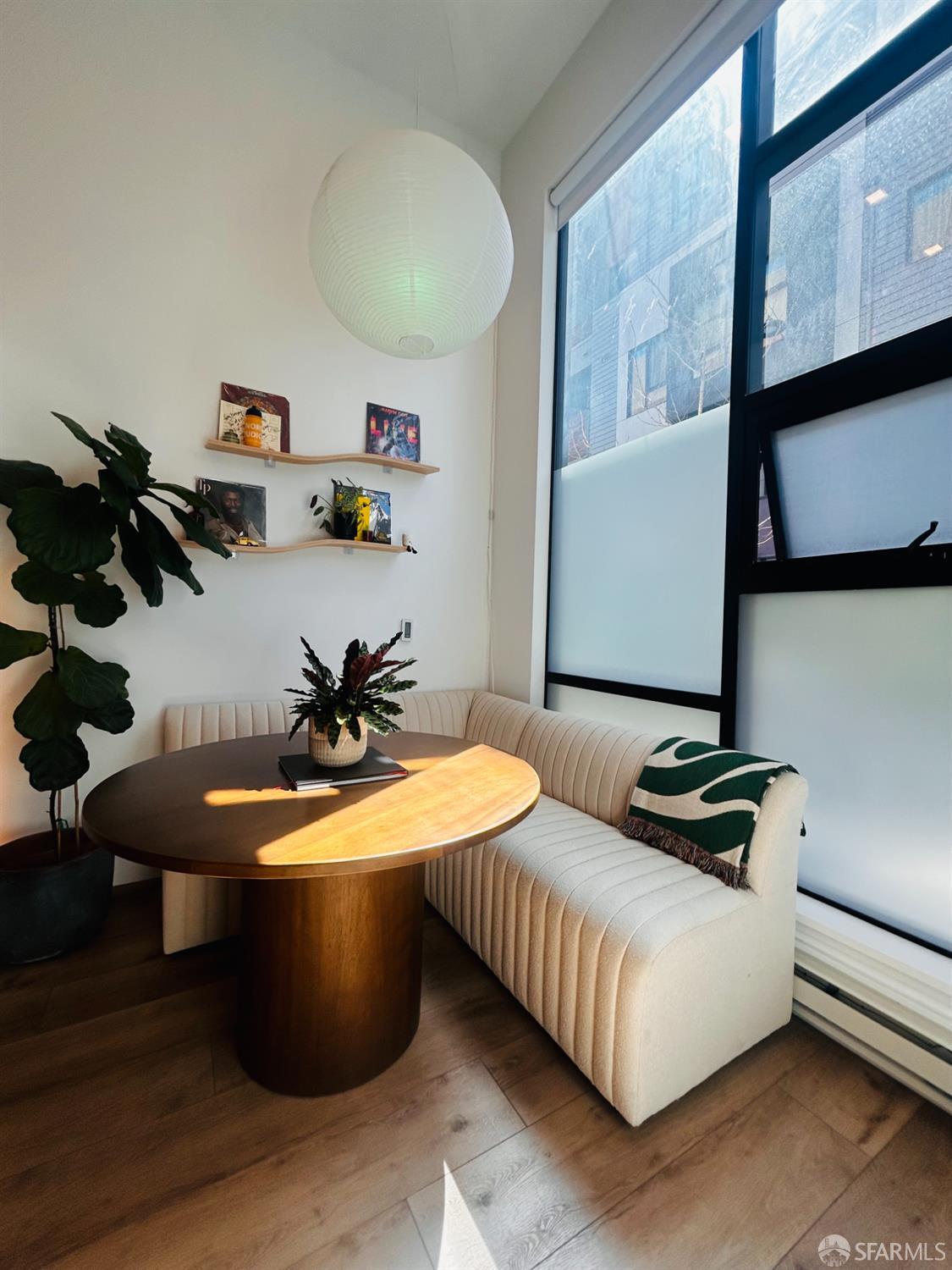 Photo #3: 426116060 Listing: Photo #3