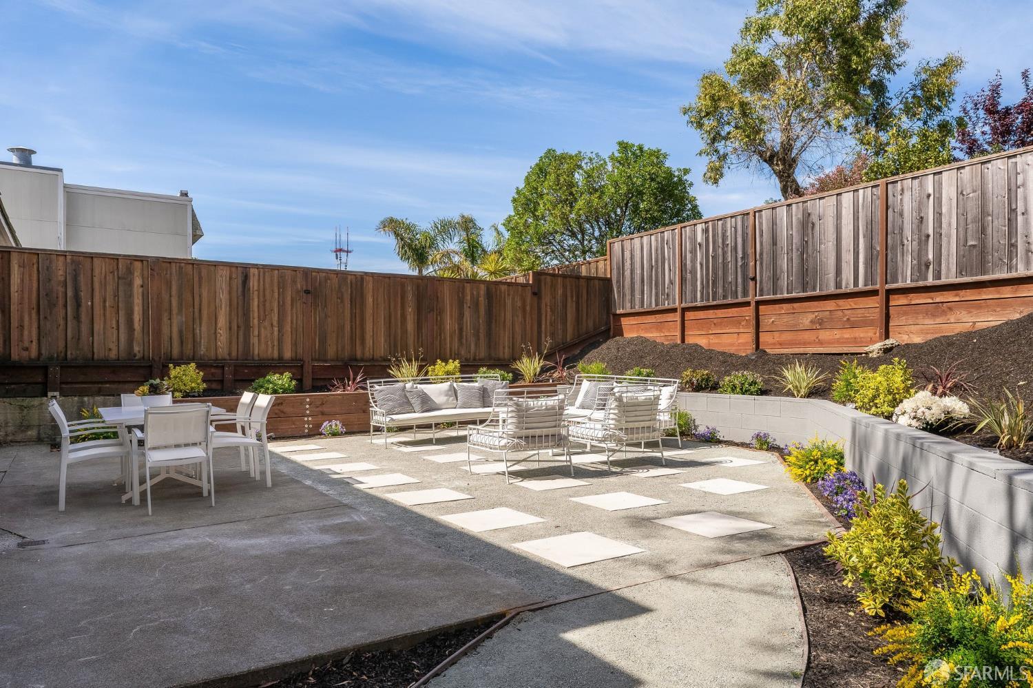 Detail Gallery Image 65 of 77 For 249 Gold Mine Dr, San Francisco,  CA 94131 - 4 Beds | 3 Baths