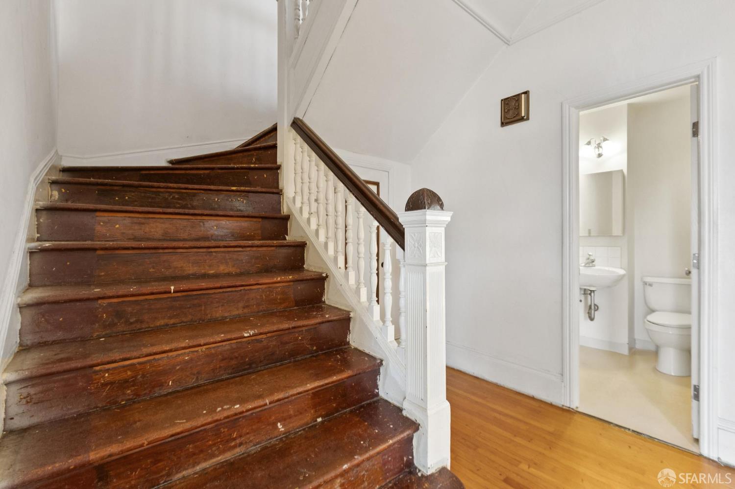 Detail Gallery Image 34 of 82 For 919 Fell St, San Francisco,  CA 94117 - 2 Beds | 1/2 Baths