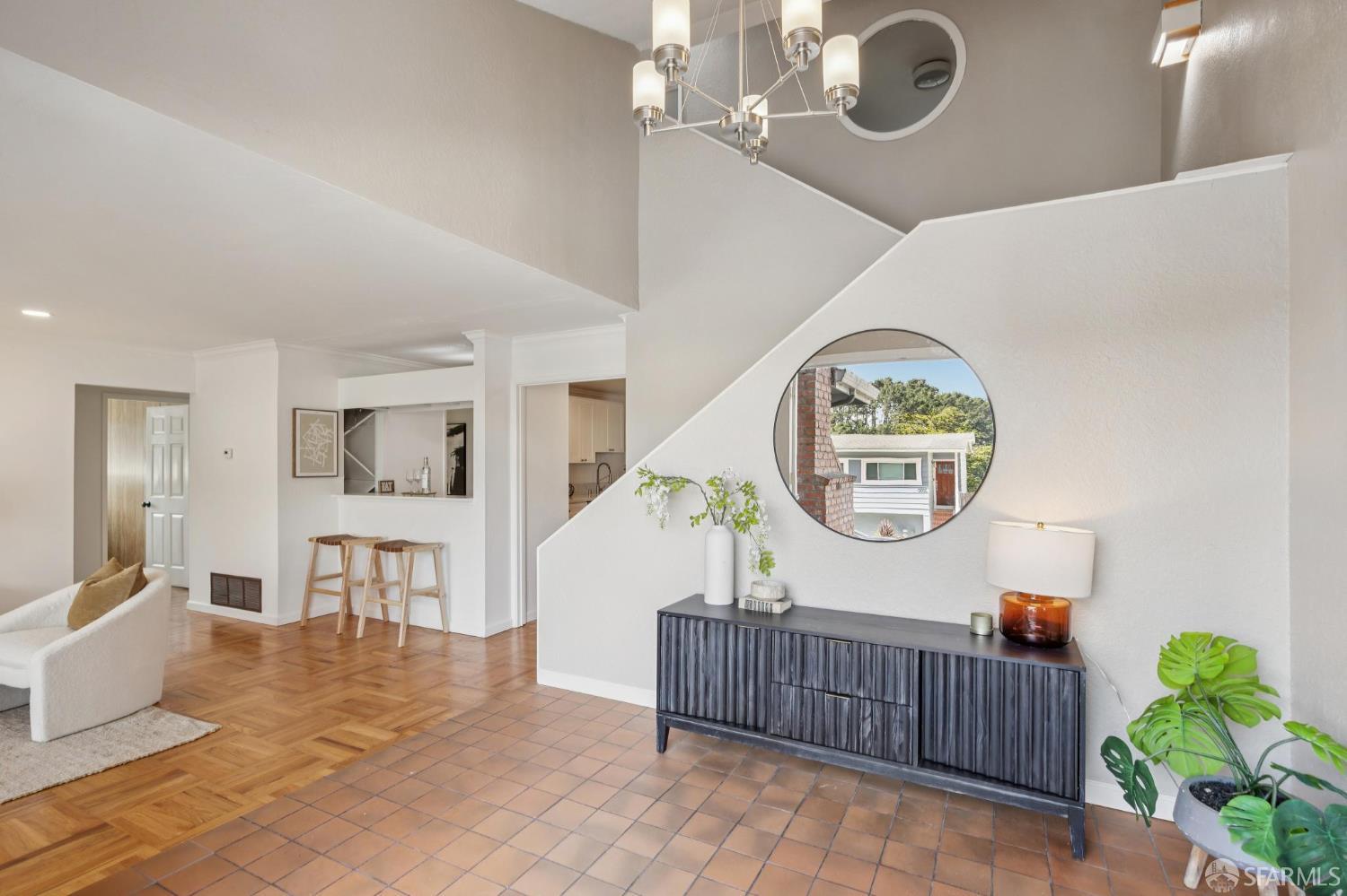 Detail Gallery Image 5 of 59 For 2031 Pinecrest Dr, San Bruno,  CA 94066 - 5 Beds | 4 Baths