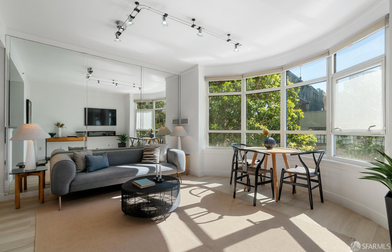 Photo #14: 426116270 Listing: Photo #14