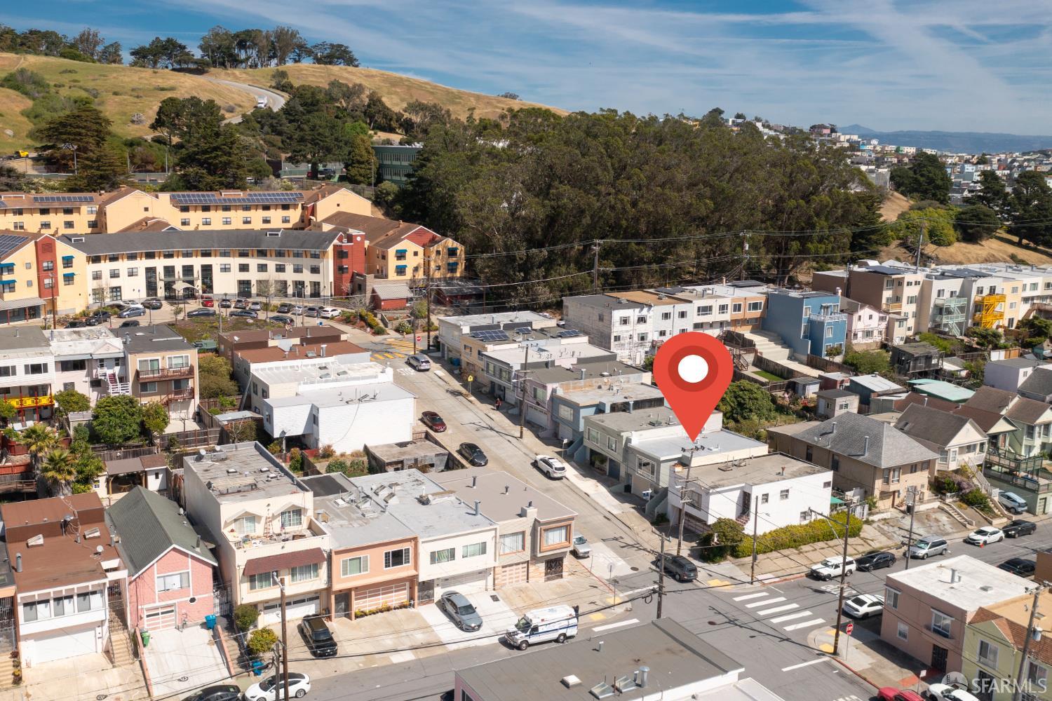 Detail Gallery Image 12 of 59 For 239 Sawyer St, San Francisco,  CA 94134 - 2 Beds | 1 Baths