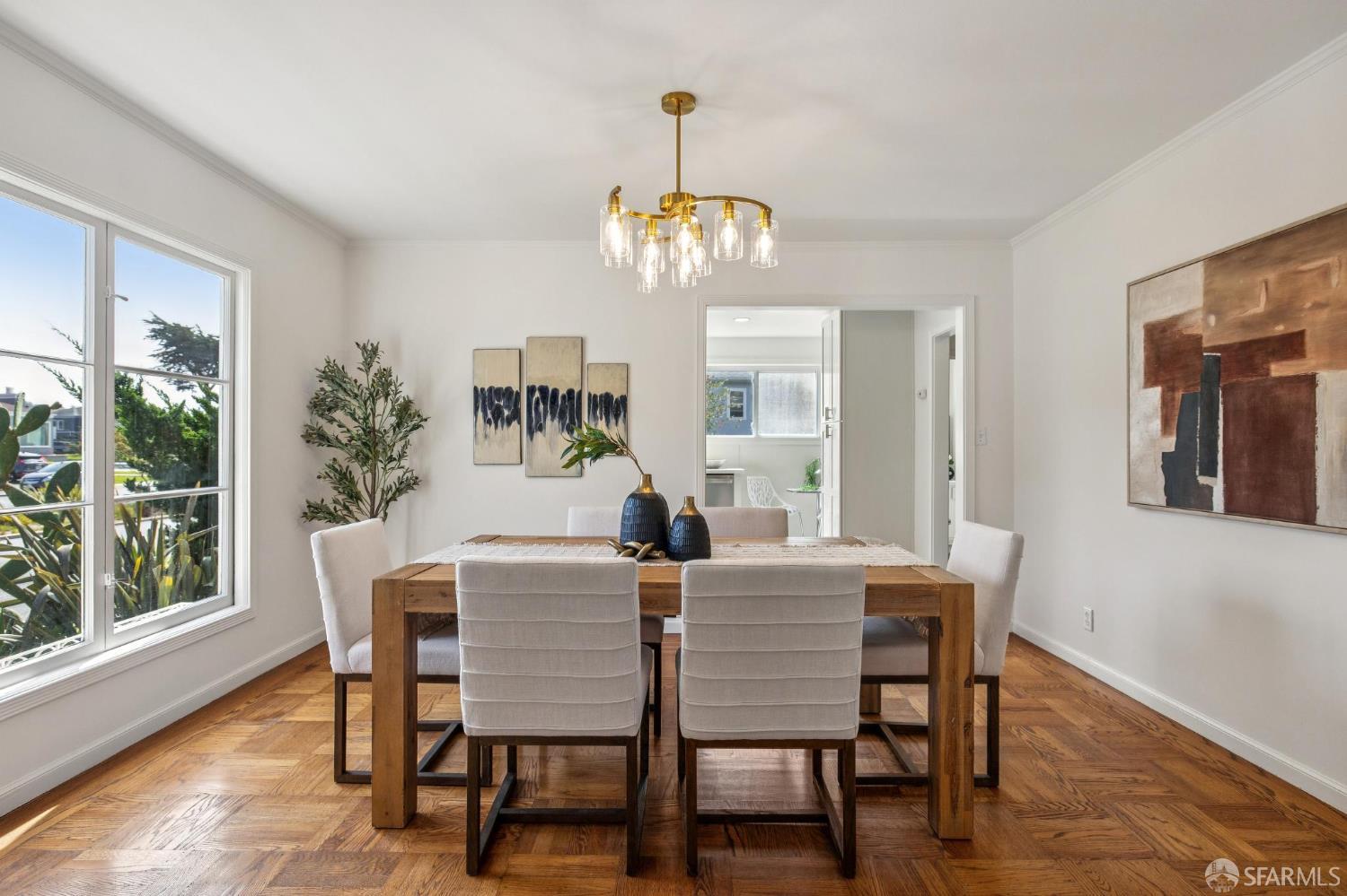 Detail Gallery Image 13 of 61 For 301 Crestlake Dr, San Francisco,  CA 94132 - 3 Beds | 3 Baths