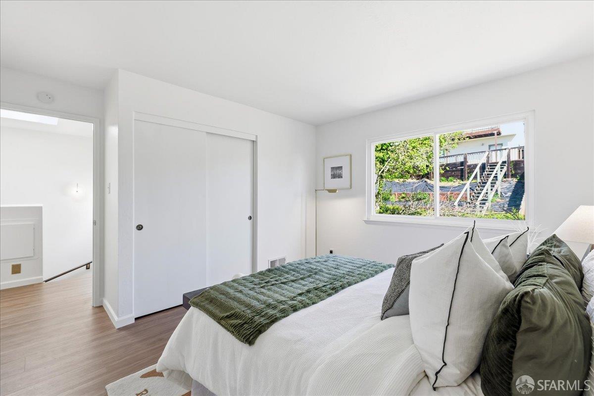 Detail Gallery Image 32 of 60 For 104 Dorado Ter, San Francisco,  CA 94112 - 5 Beds | 3/1 Baths