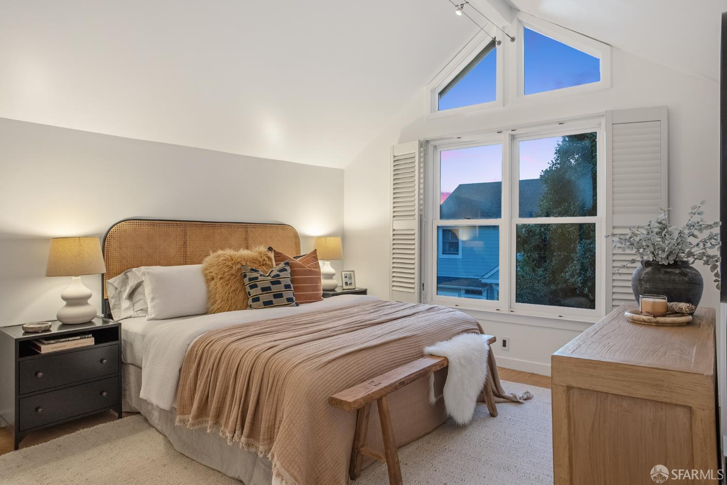 Detail Gallery Image 29 of 35 For 97 Banks St, San Francisco,  CA 94110 - 2 Beds | 1/1 Baths