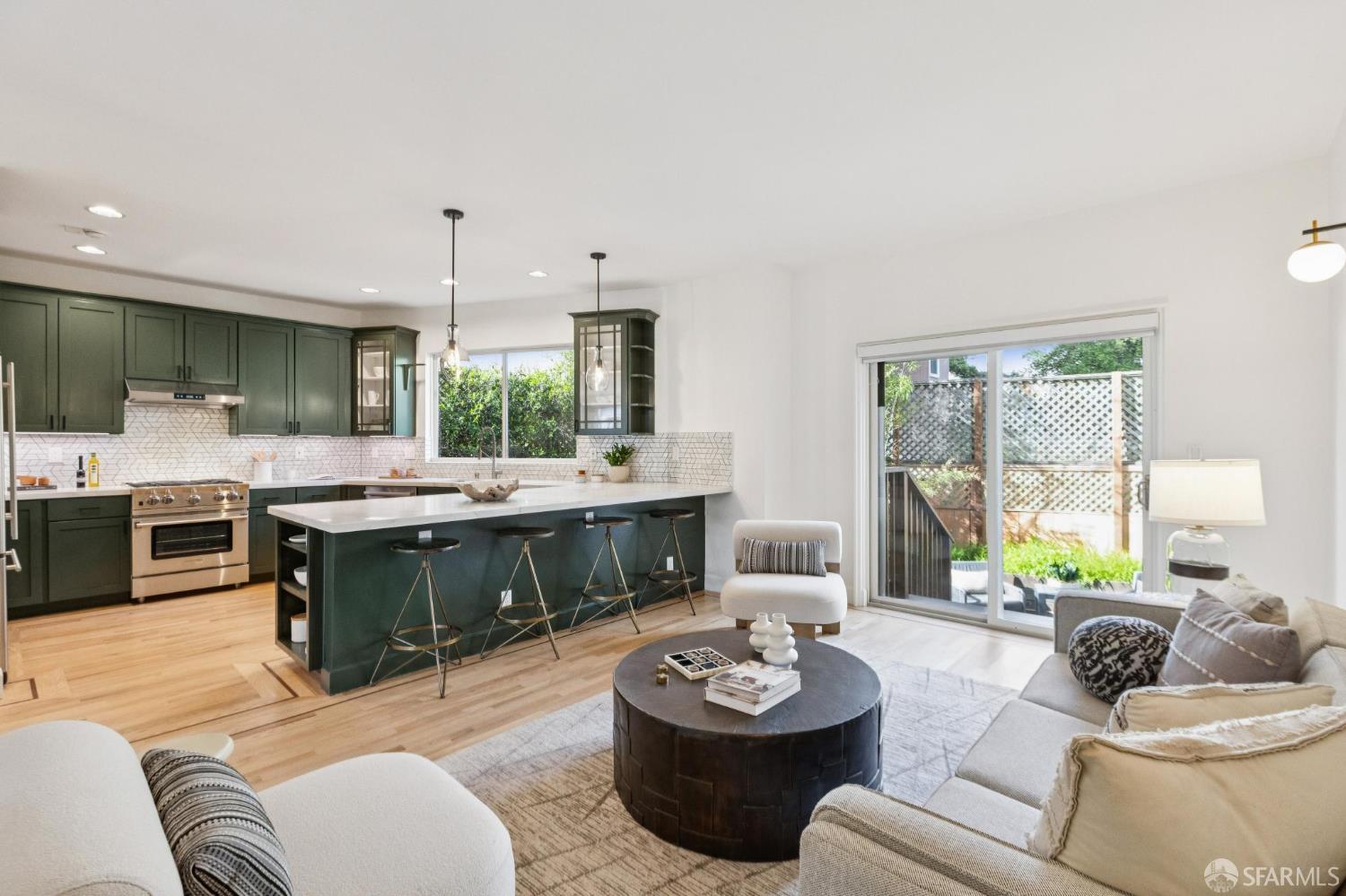 Detail Gallery Image 28 of 74 For 2473 Diamond St, San Francisco,  CA 94131 - 3 Beds | 2/1 Baths