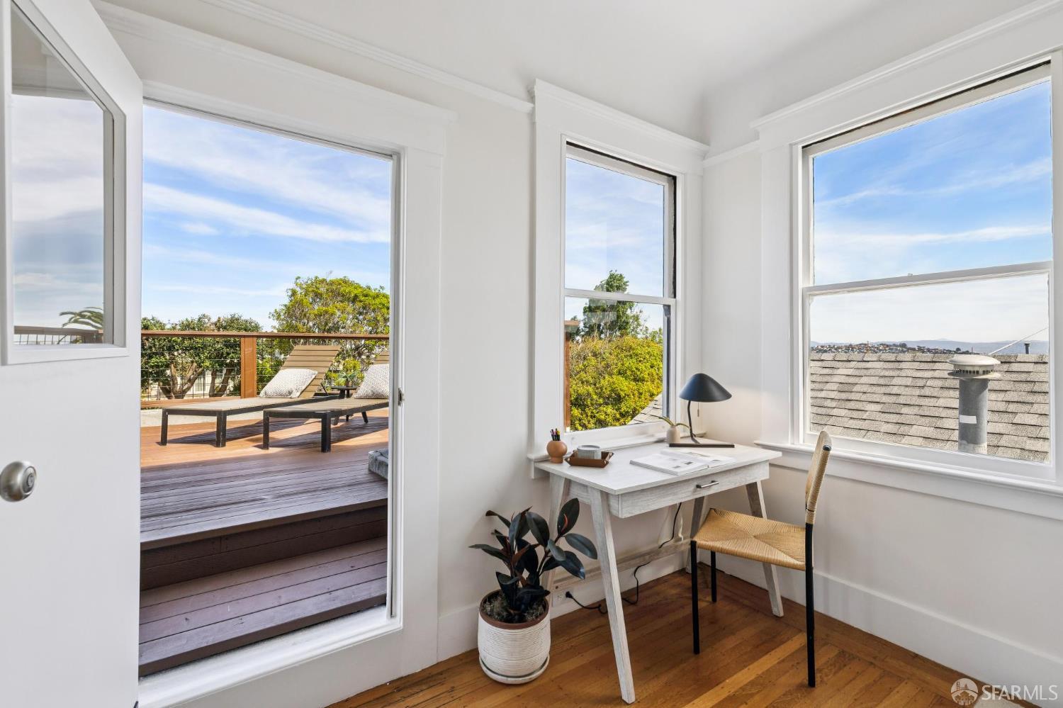 Detail Gallery Image 45 of 59 For 356 Valley St, San Francisco,  CA 94131 - 3 Beds | 2 Baths