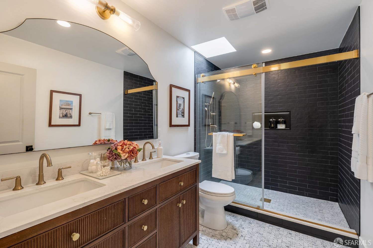 Detail Gallery Image 50 of 77 For 249 Gold Mine Dr, San Francisco,  CA 94131 - 4 Beds | 3 Baths