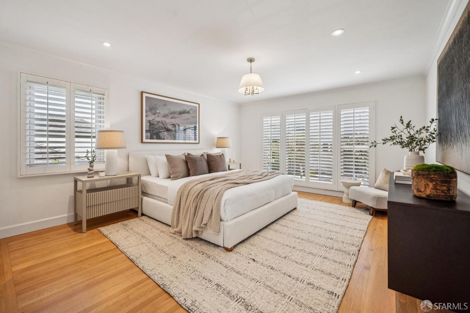 Detail Gallery Image 42 of 94 For 79 Collins St, San Francisco,  CA 94109 - 5 Beds | 3/1 Baths