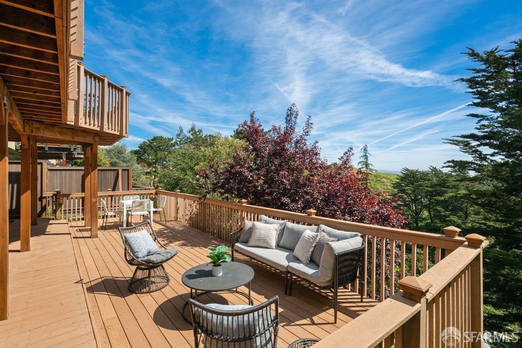 Detail Gallery Image 37 of 57 For 156 Midcrest Way, San Francisco,  CA 94131 - 3 Beds | 2 Baths