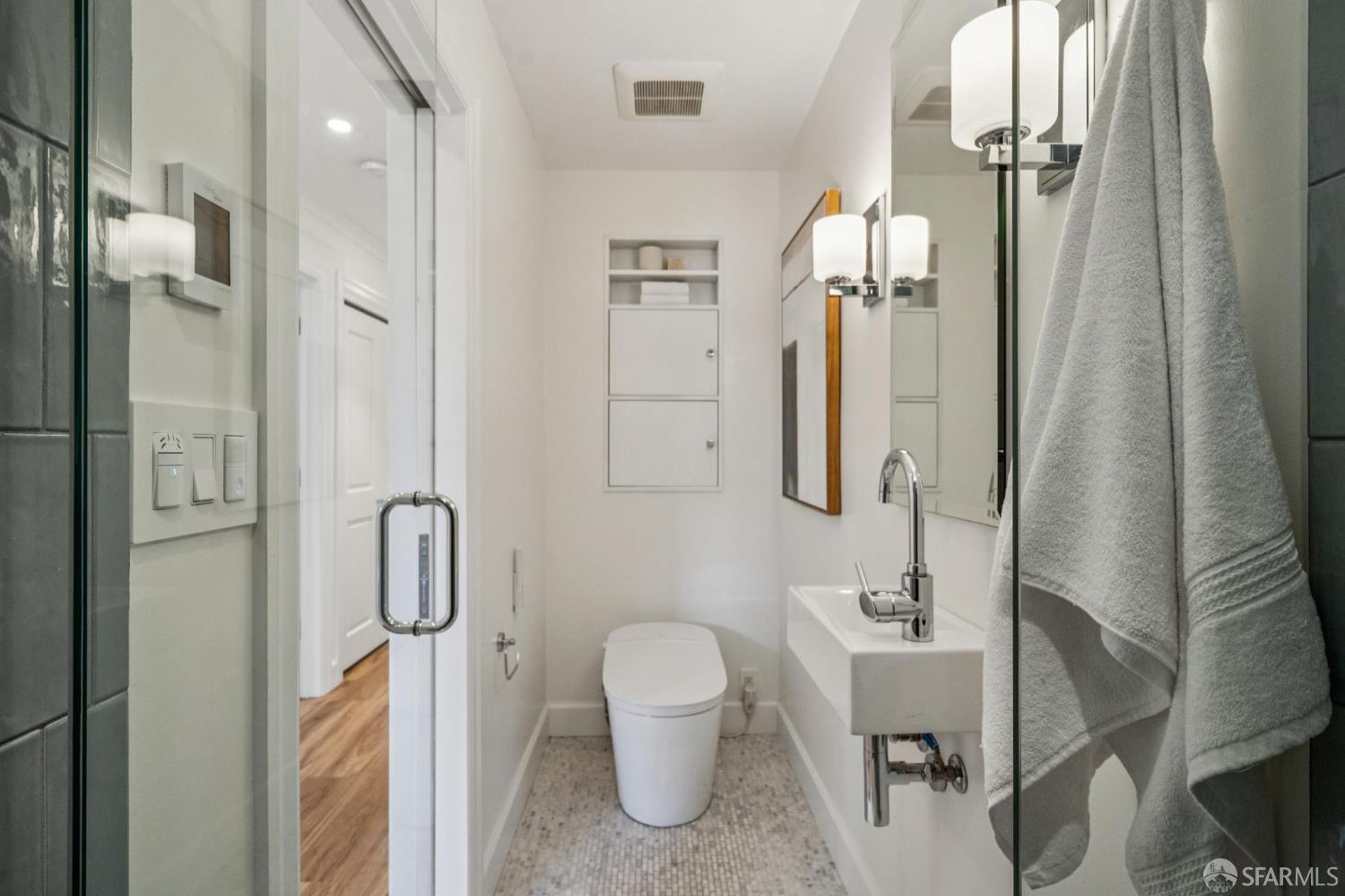 Detail Gallery Image 69 of 94 For 79 Collins St, San Francisco,  CA 94109 - 5 Beds | 3/1 Baths