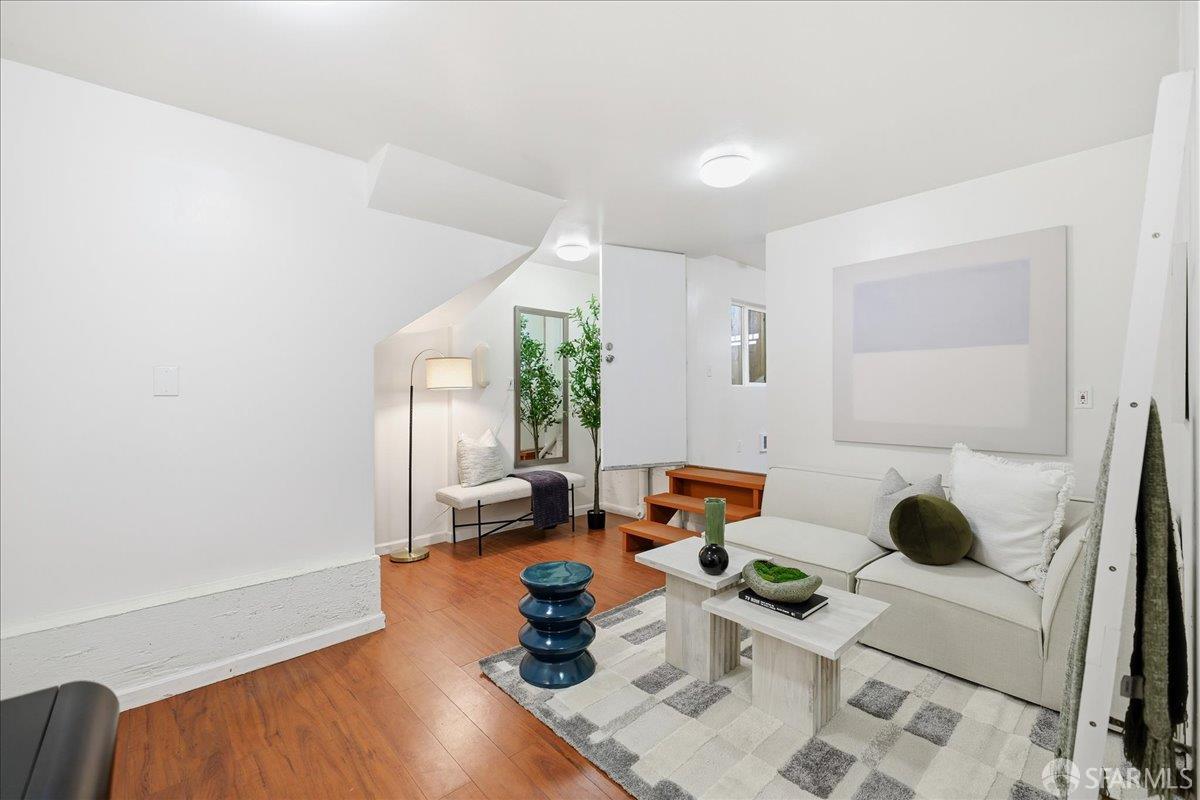 Detail Gallery Image 44 of 60 For 104 Dorado Ter, San Francisco,  CA 94112 - 5 Beds | 3/1 Baths