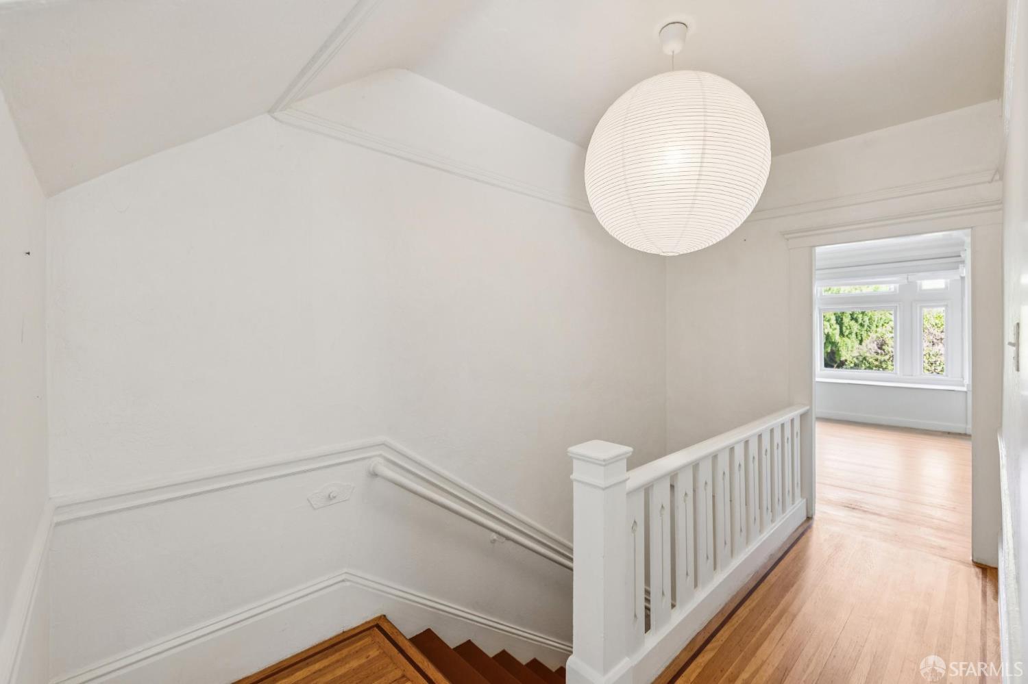 Detail Gallery Image 13 of 26 For 119 16th Ave #121,  San Francisco,  CA 94118 - 2 Beds | 1 Baths