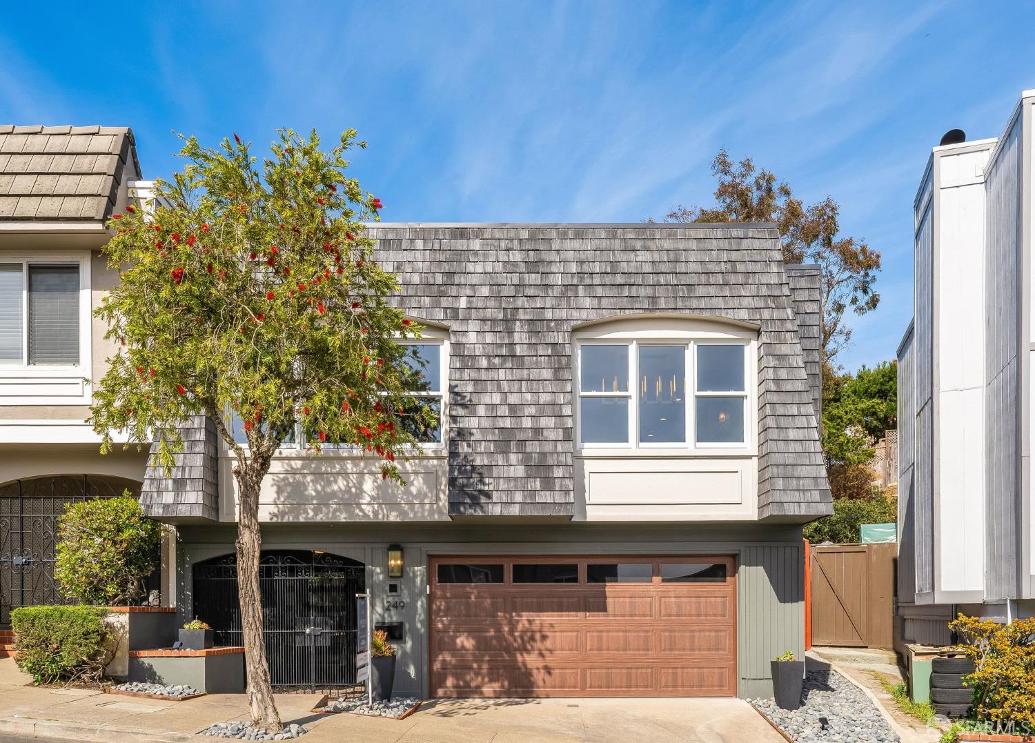 Detail Gallery Image 18 of 77 For 249 Gold Mine Dr, San Francisco,  CA 94131 - 4 Beds | 3 Baths