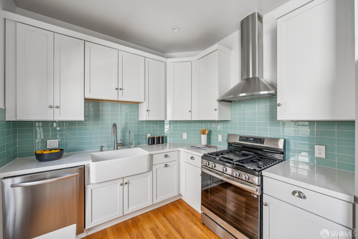 Detail Gallery Image 11 of 37 For 660 10th Ave, San Francisco,  CA 94118 - 3 Beds | 1/1 Baths