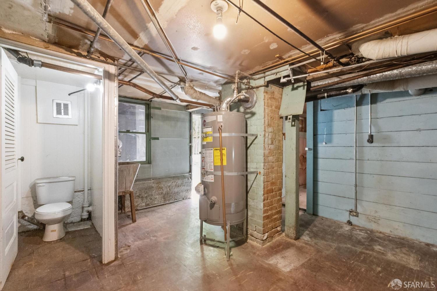 Detail Gallery Image 59 of 82 For 919 Fell St, San Francisco,  CA 94117 - 2 Beds | 1/2 Baths