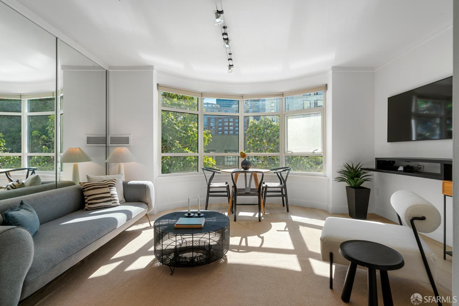 Photo #13: 426116270 Listing: Photo #13