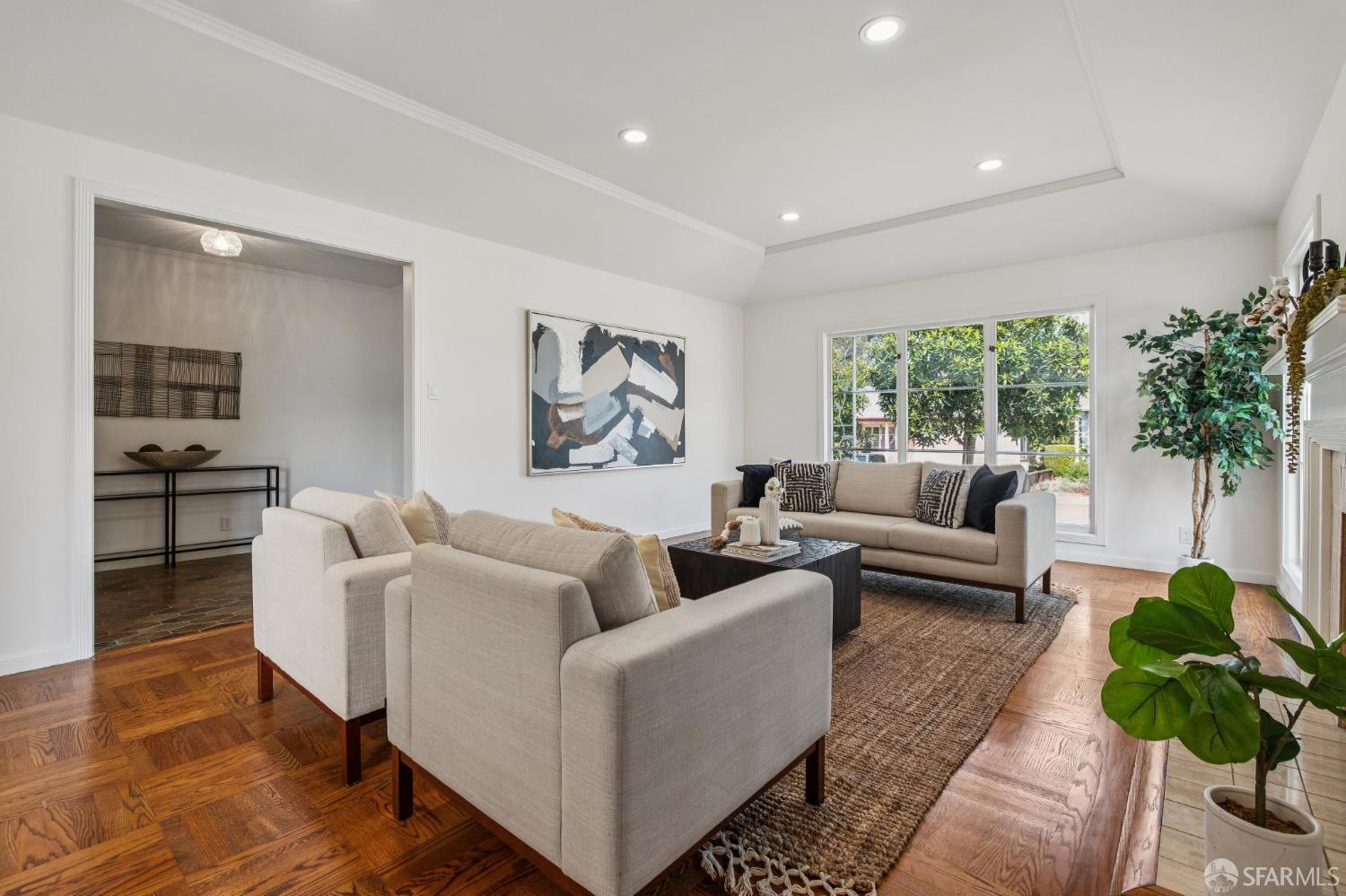 Detail Gallery Image 11 of 61 For 301 Crestlake Dr, San Francisco,  CA 94132 - 3 Beds | 3 Baths