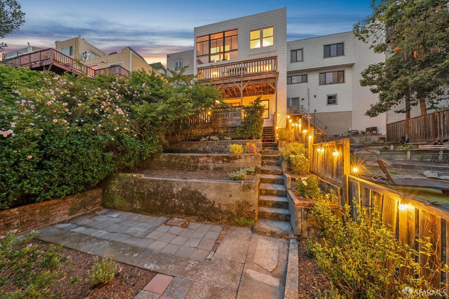 Detail Gallery Image 62 of 64 For 2062 10th Ave, San Francisco,  CA 94116 - 4 Beds | 2 Baths