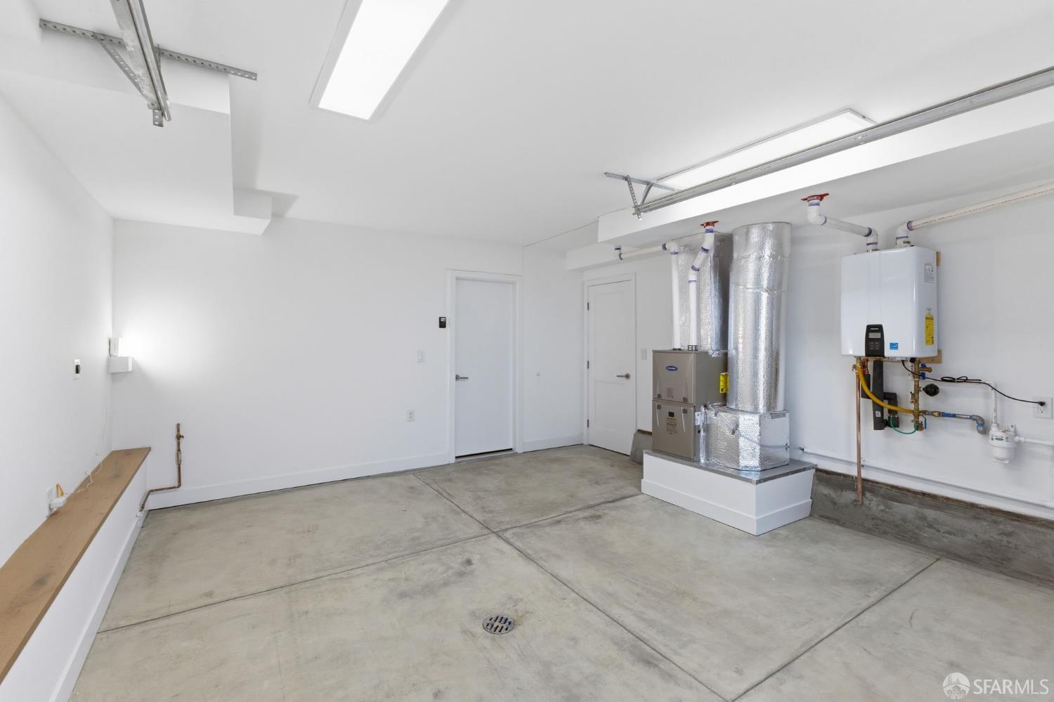 Detail Gallery Image 70 of 93 For 2479 31st Ave, San Francisco,  CA 94116 - 5 Beds | 4 Baths