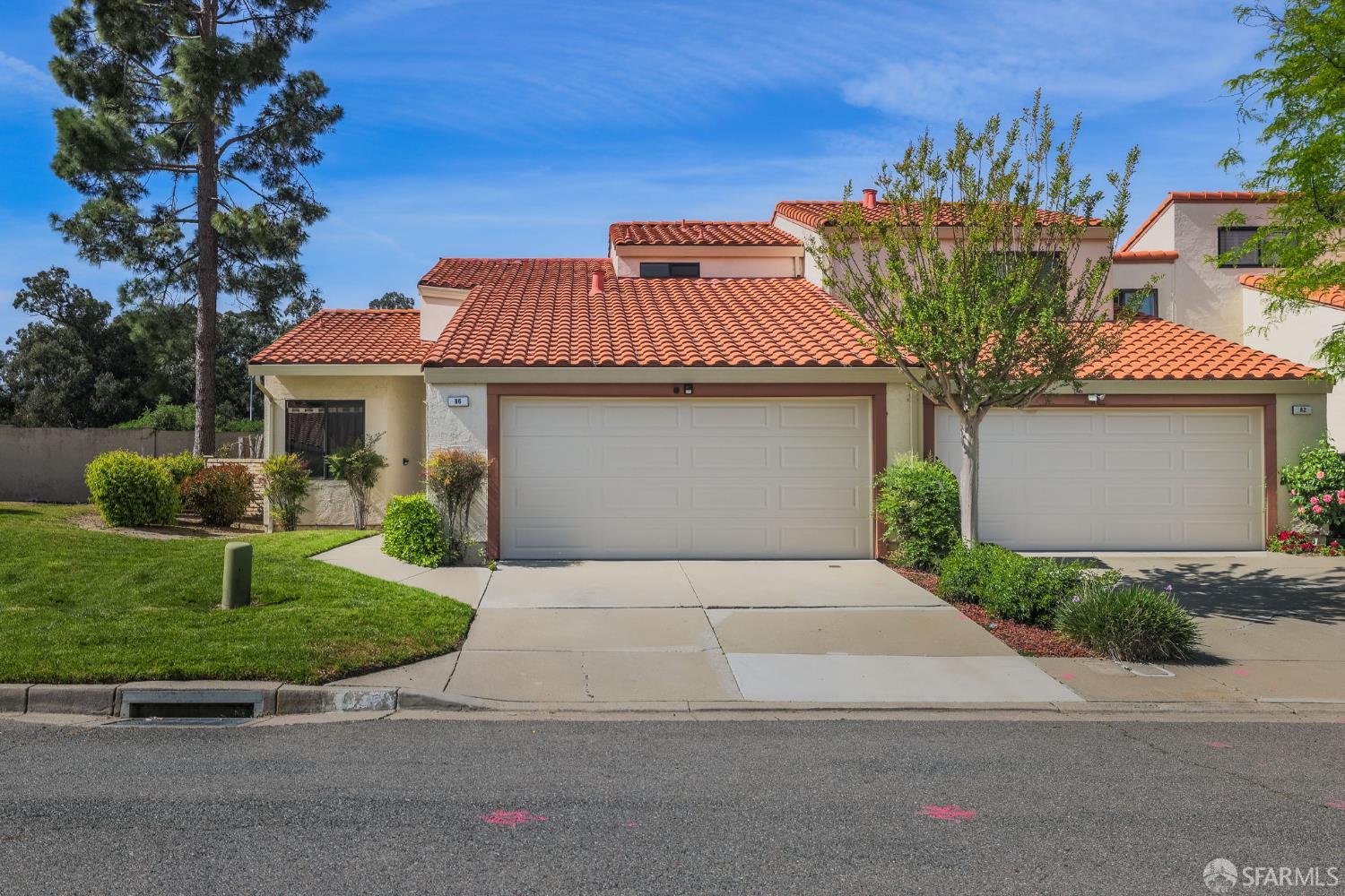 Detail Gallery Image 28 of 34 For 86 Crystal Cir, Hercules,  CA 94547 - 2 Beds | 2 Baths