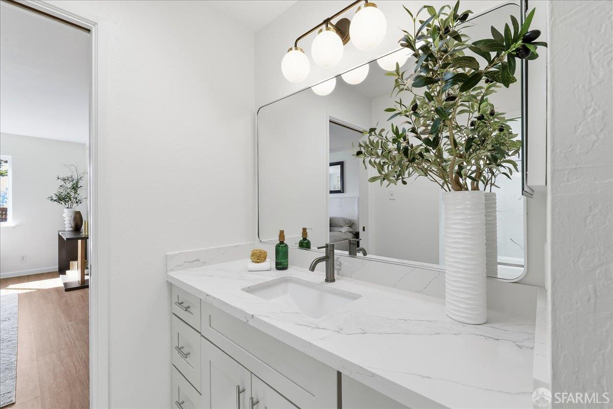 Detail Gallery Image 39 of 60 For 104 Dorado Ter, San Francisco,  CA 94112 - 5 Beds | 3/1 Baths