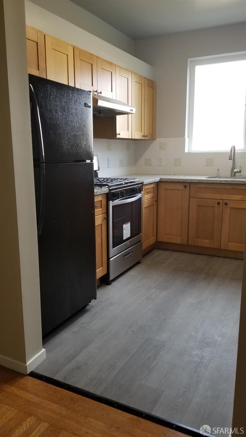 Detail Gallery Image 8 of 12 For 22 Morrell St, San Francisco,  CA 94109 - 1 Beds | 1 Baths