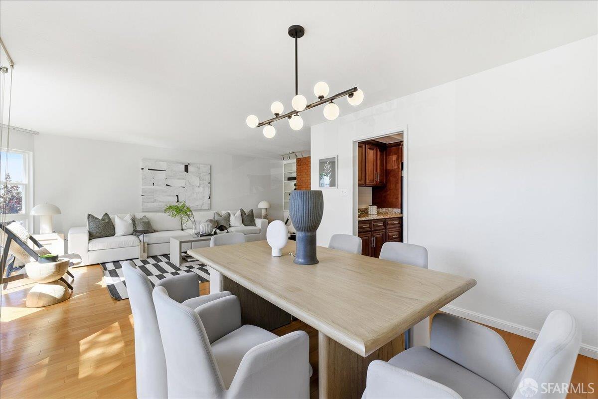 Detail Gallery Image 10 of 60 For 104 Dorado Ter, San Francisco,  CA 94112 - 5 Beds | 3/1 Baths