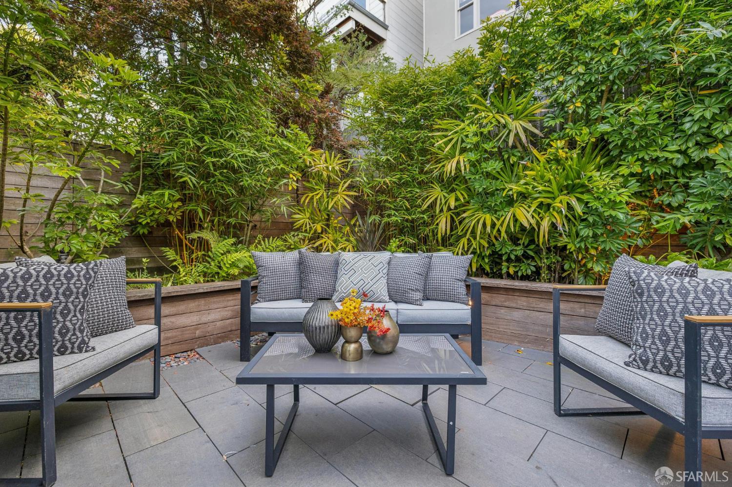 Detail Gallery Image 69 of 88 For 1170 Chestnut St, San Francisco,  CA 94109 - 4 Beds | 3/1 Baths