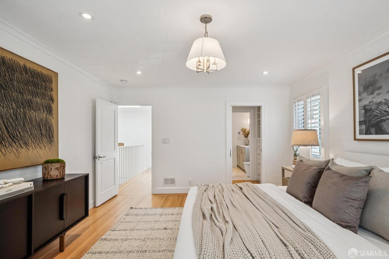 Detail Gallery Image 44 of 94 For 79 Collins St, San Francisco,  CA 94109 - 5 Beds | 3/1 Baths