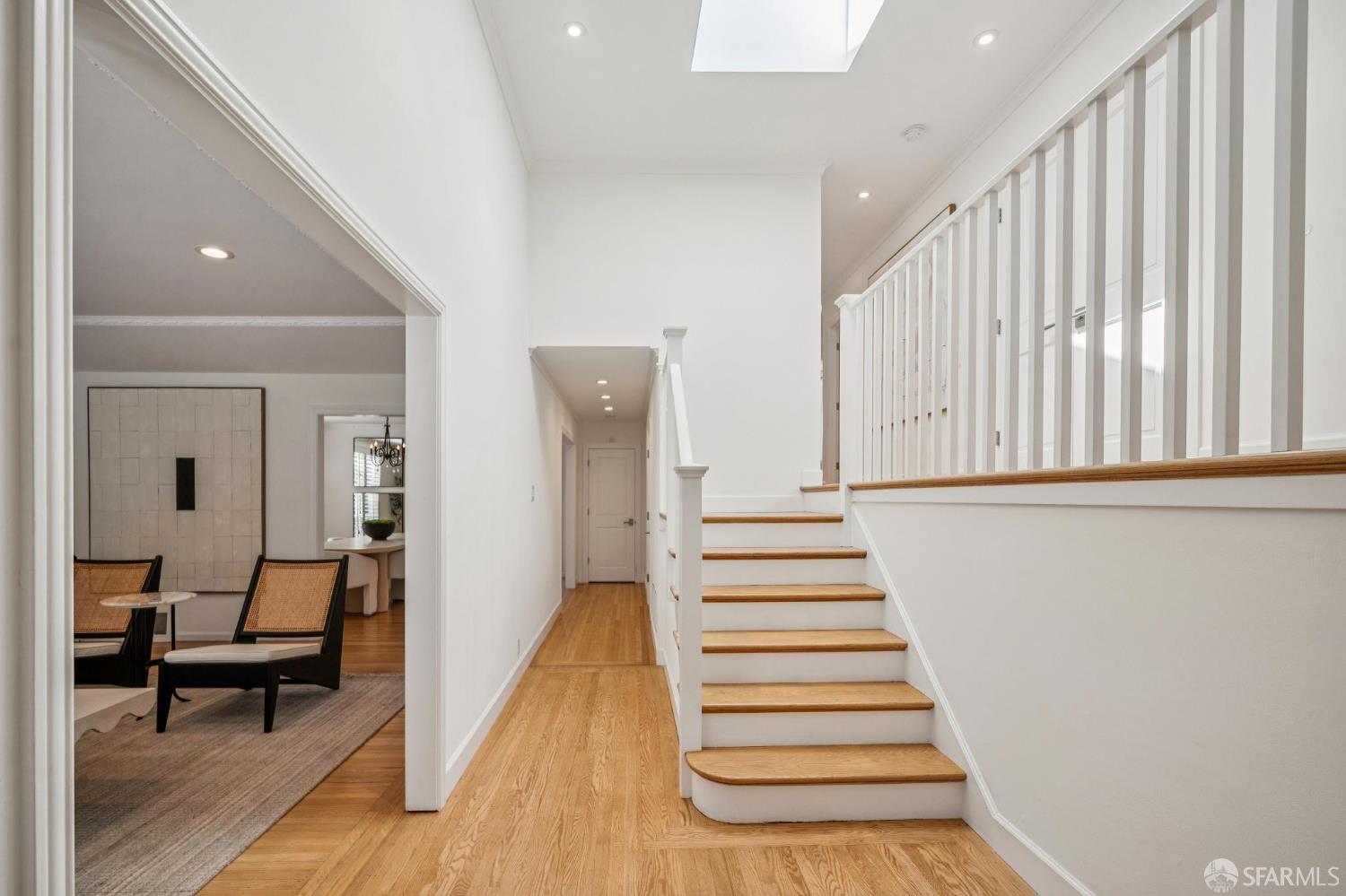 Detail Gallery Image 29 of 94 For 79 Collins St, San Francisco,  CA 94109 - 5 Beds | 3/1 Baths