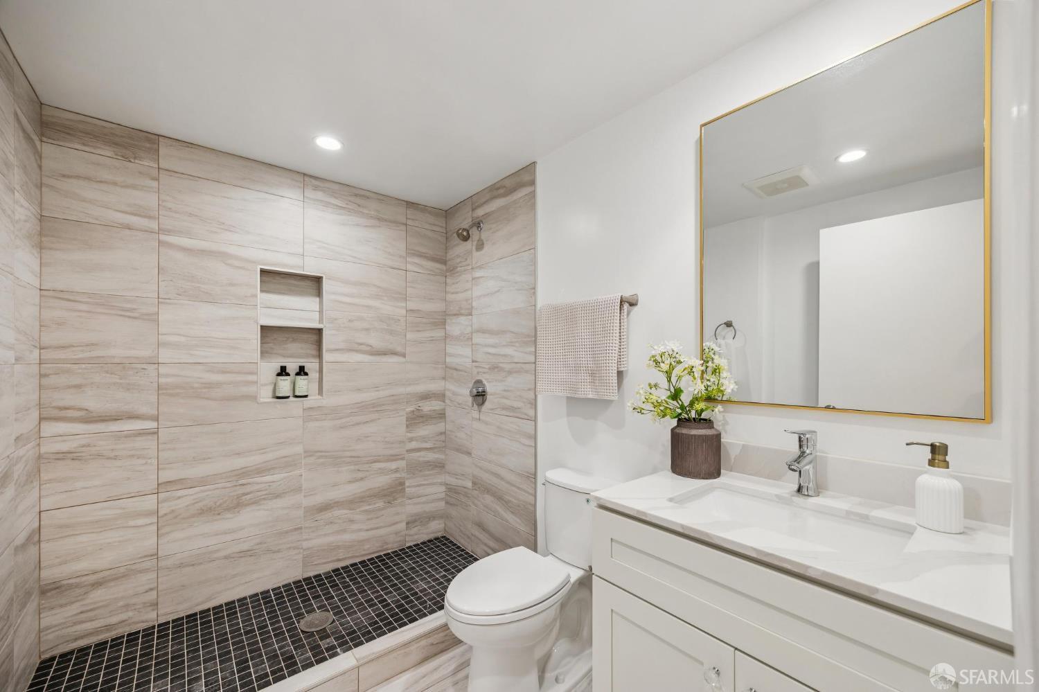 Detail Gallery Image 56 of 59 For 2031 Pinecrest Dr, San Bruno,  CA 94066 - 5 Beds | 4 Baths