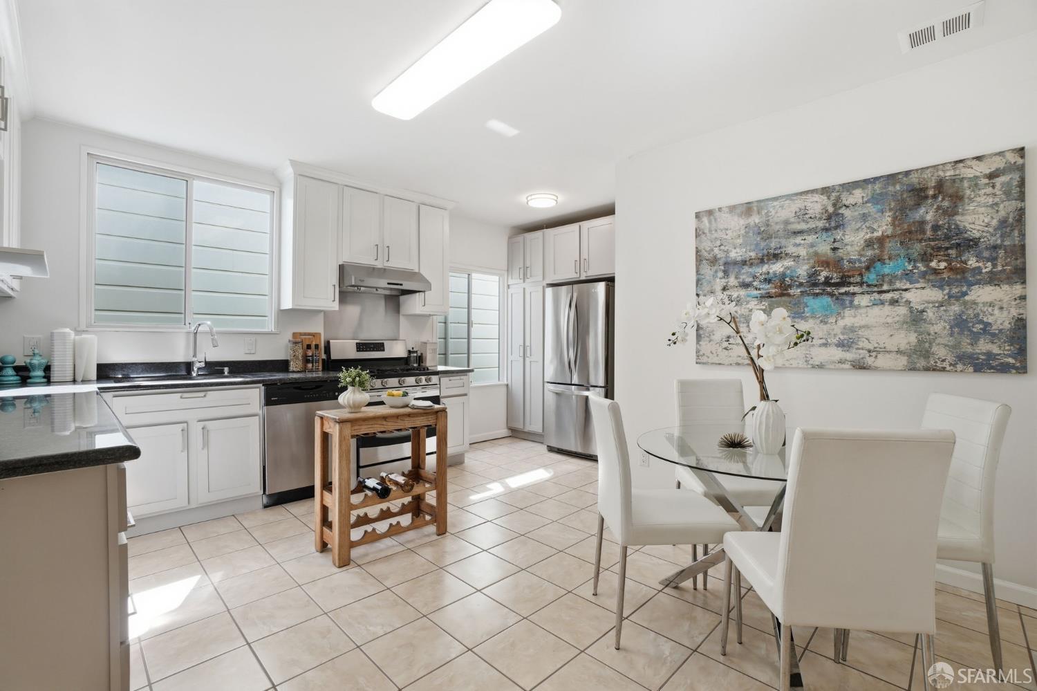 Detail Gallery Image 10 of 41 For 15 Balhi Ct, San Francisco,  CA 94112 - 2 Beds | 1 Baths