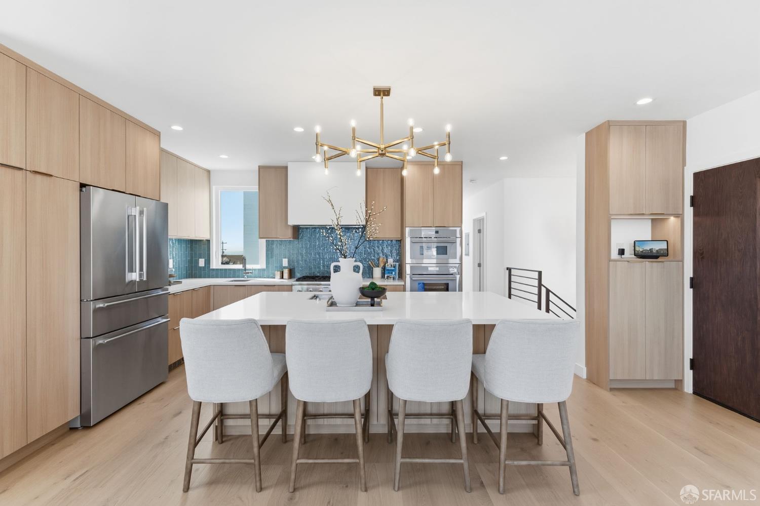 Detail Gallery Image 8 of 93 For 2479 31st Ave, San Francisco,  CA 94116 - 5 Beds | 4 Baths