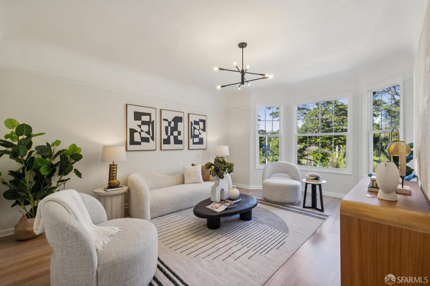 Photo #5: 425073362 Listing: Photo #5