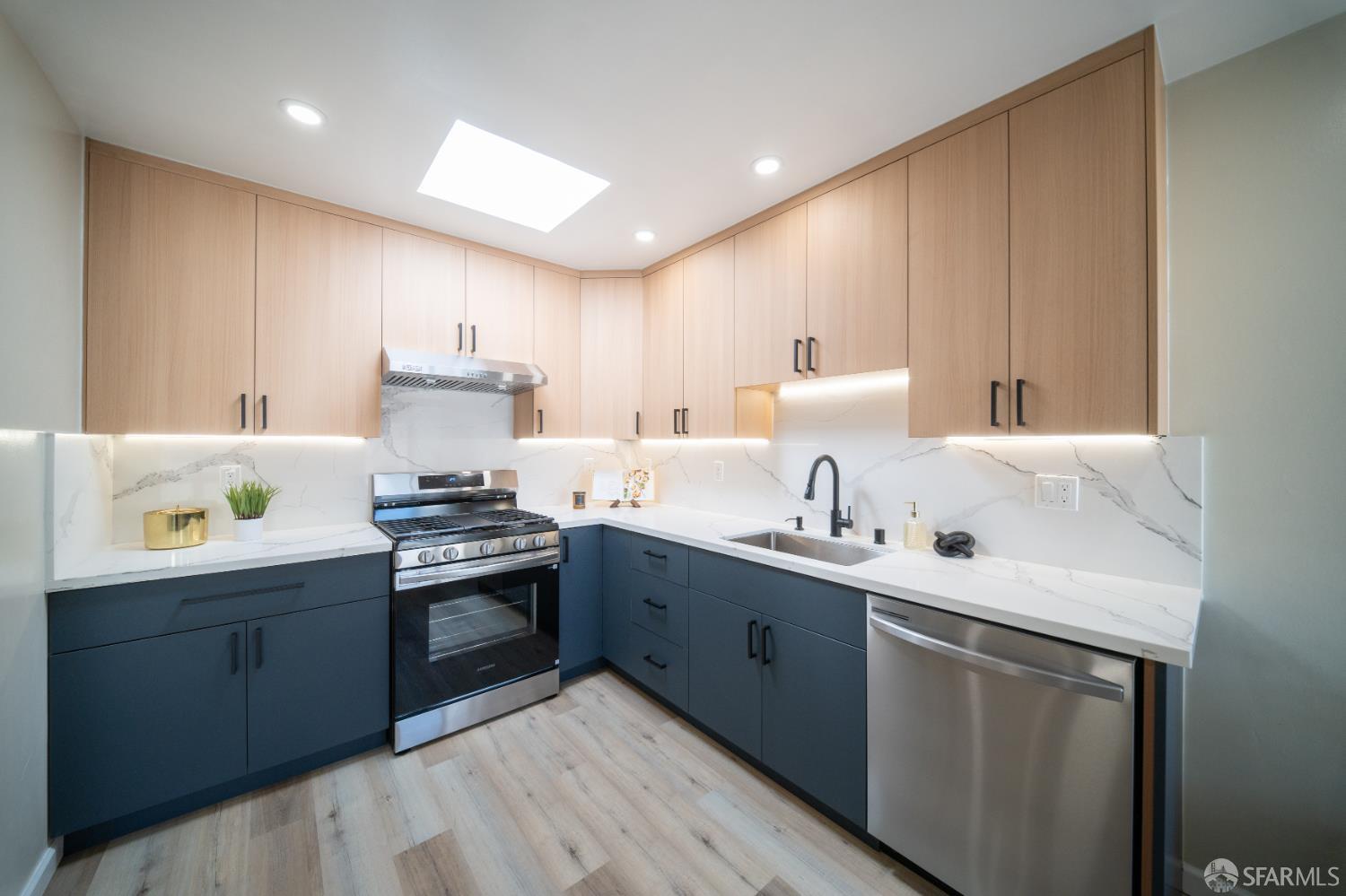 Detail Gallery Image 27 of 59 For 239 Sawyer St, San Francisco,  CA 94134 - 2 Beds | 1 Baths