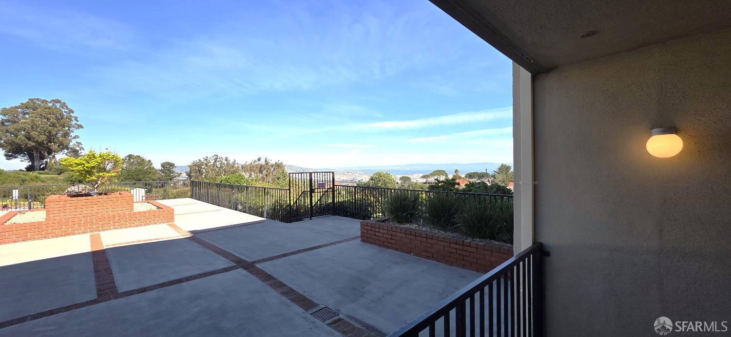 Detail Gallery Image 17 of 22 For 1550 Frontera Way #109,  Millbrae,  CA 94030 - 2 Beds | 2 Baths