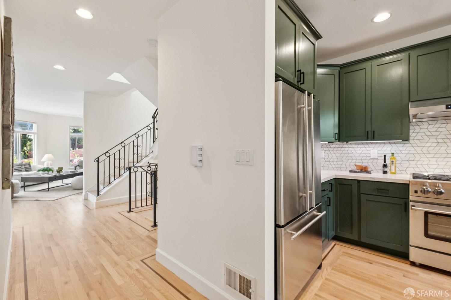 Detail Gallery Image 38 of 74 For 2473 Diamond St, San Francisco,  CA 94131 - 3 Beds | 2/1 Baths