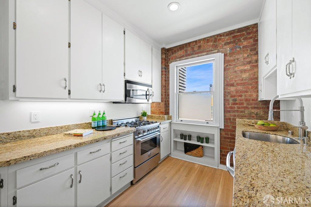 Photo #8: 426115967 Listing: Photo #8