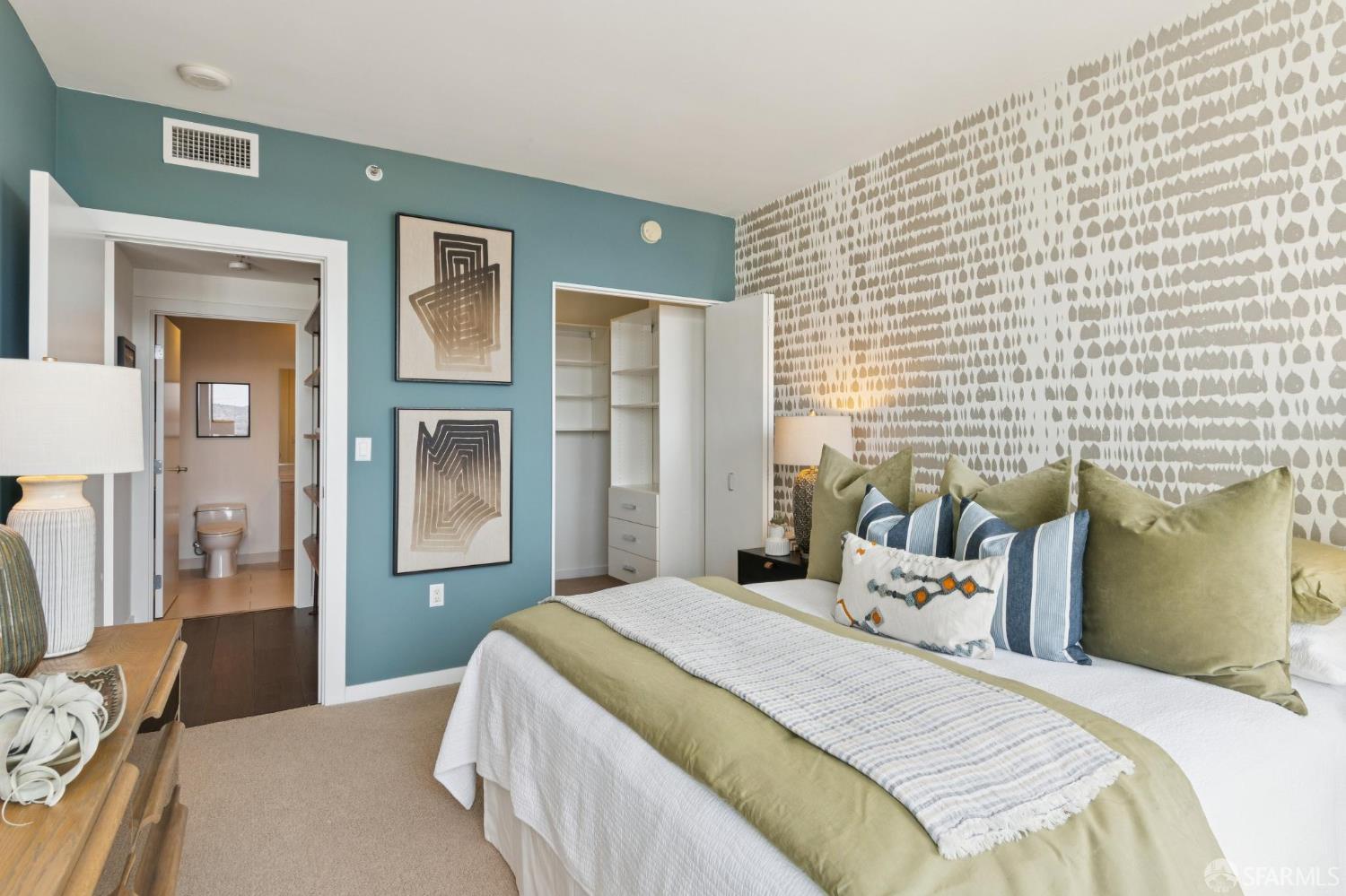 Photo #19: 426105943 Listing: Photo #19