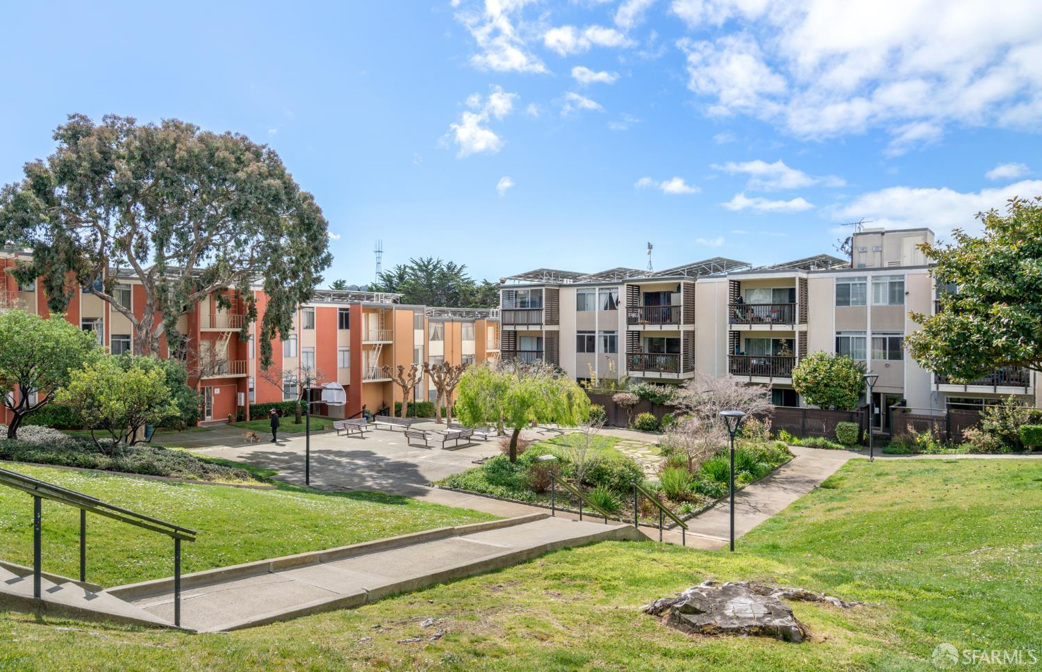 Photo #33: 426114543 Listing: Photo #33