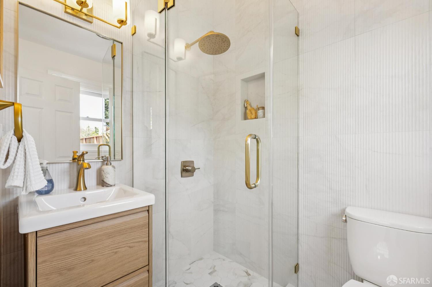 Detail Gallery Image 36 of 59 For 356 Valley St, San Francisco,  CA 94131 - 3 Beds | 2 Baths