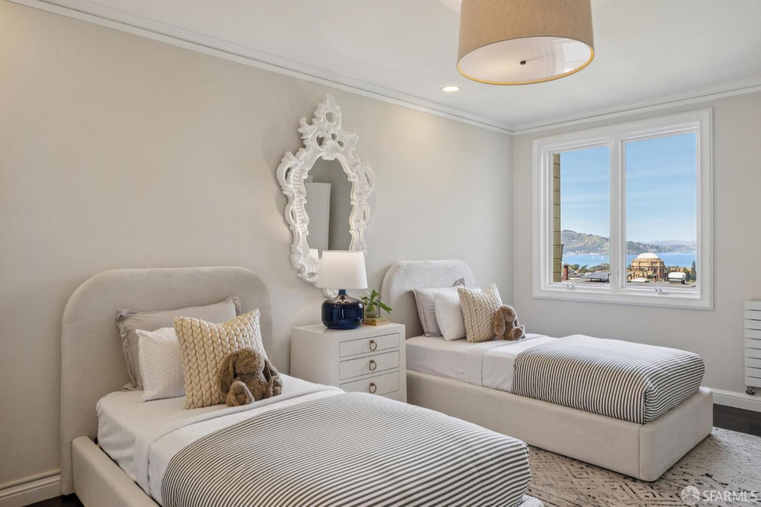 Detail Gallery Image 28 of 62 For 2684 Green St, San Francisco,  CA 94123 - 4 Beds | 4/1 Baths