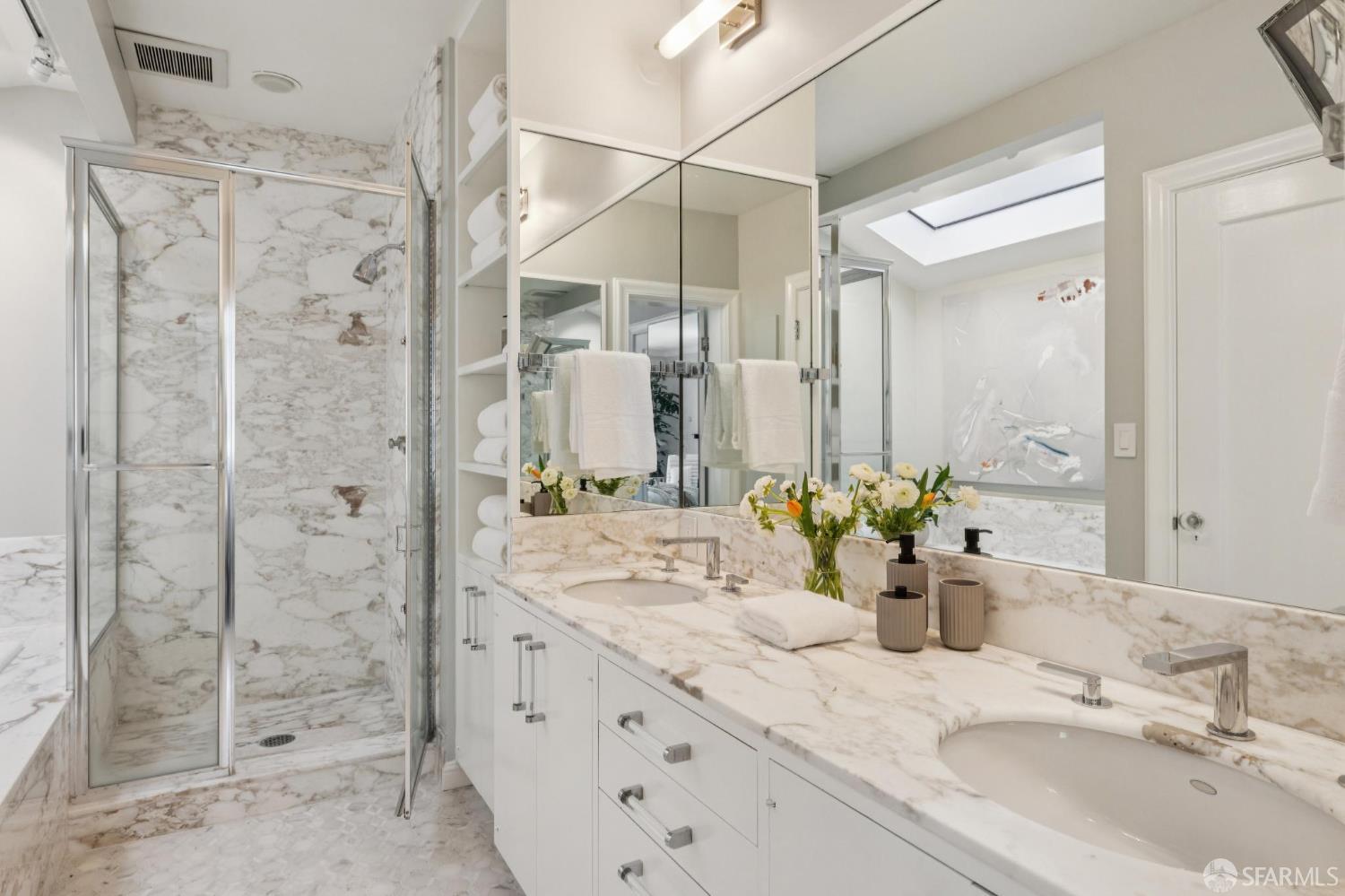 Detail Gallery Image 26 of 62 For 2684 Green St, San Francisco,  CA 94123 - 4 Beds | 4/1 Baths